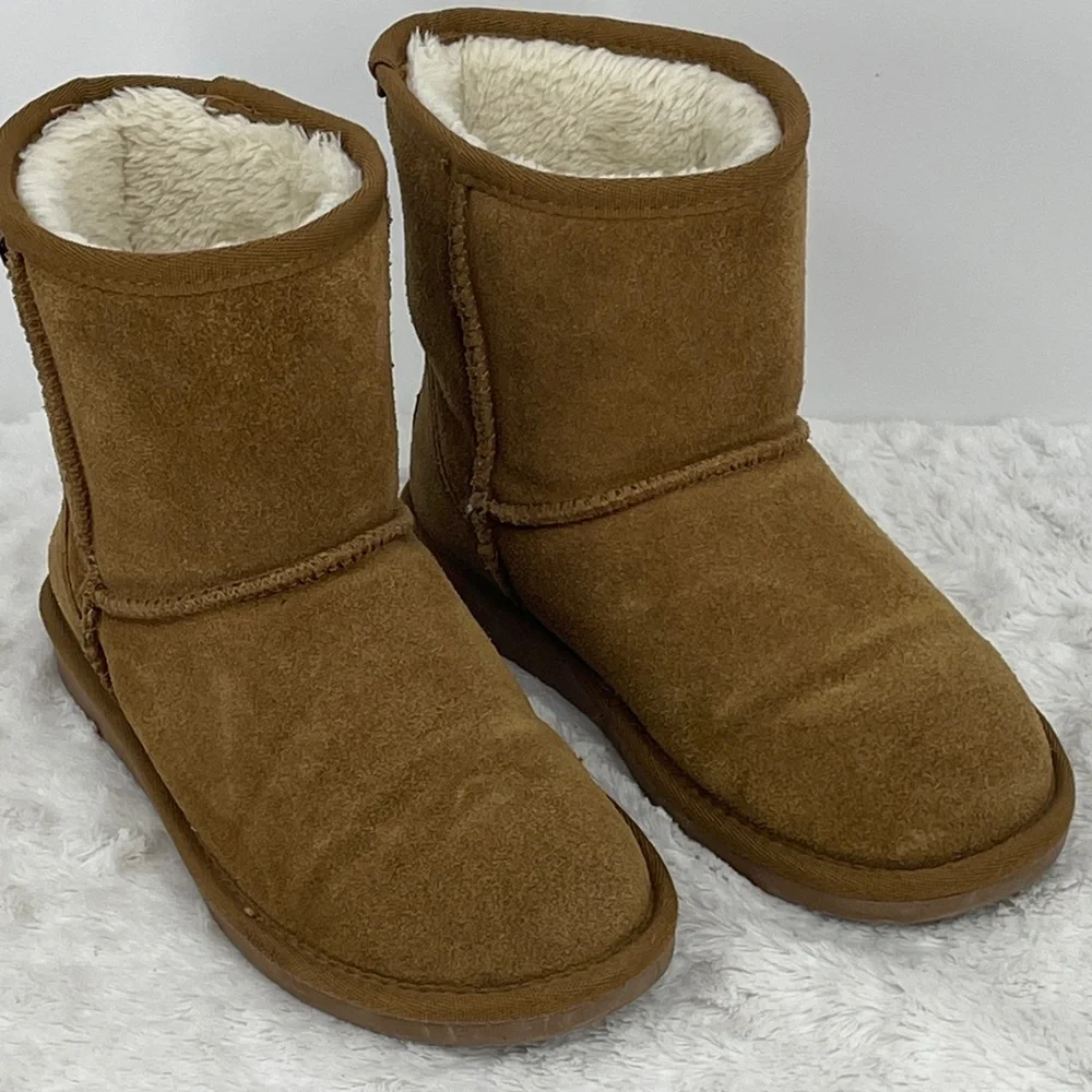 MINNETONKA Cozy Brown FAUX FUR -Lined Women's LEATHER ANKLE Boots SIZE 6